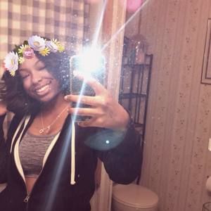 Meet your Posher, Deniya